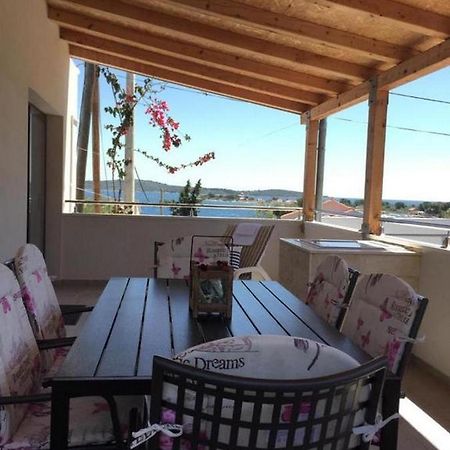 Holiday Home Rustika Mali Drvenik Exterior photo